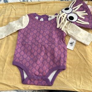 Disney baby - monsters inc indie with hat